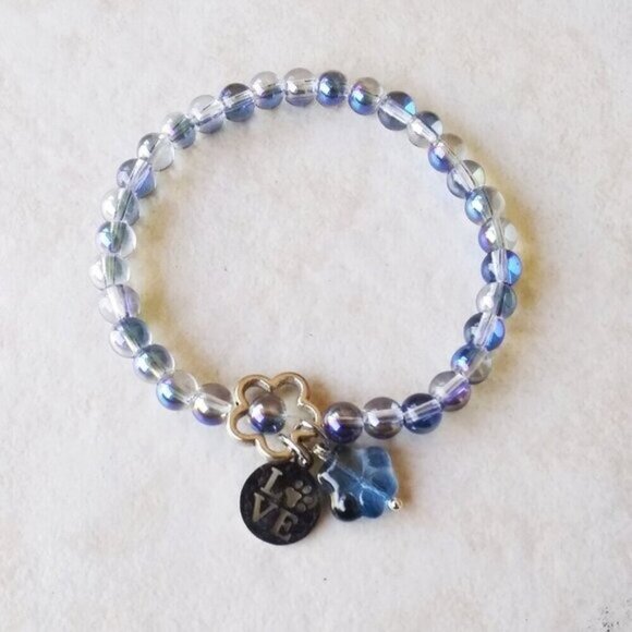 Shimmering Pet Lovers Stretch Bracelet 7" Wrists! Dog Cat Paws Pawprint Animal - Picture 3 of 5